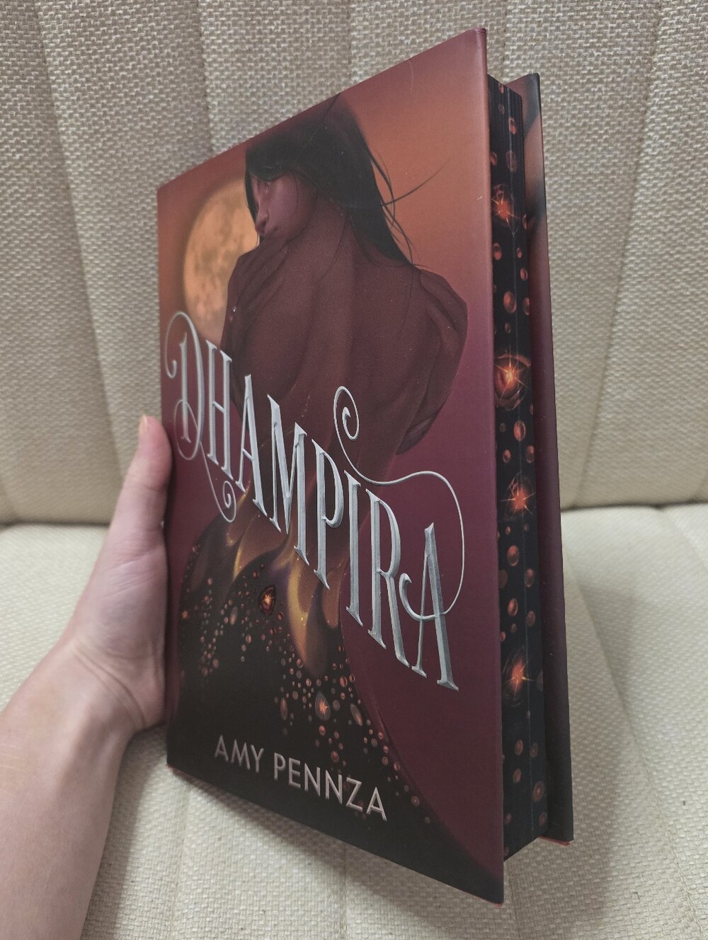 Allurial Dhampira by Amy Pennza